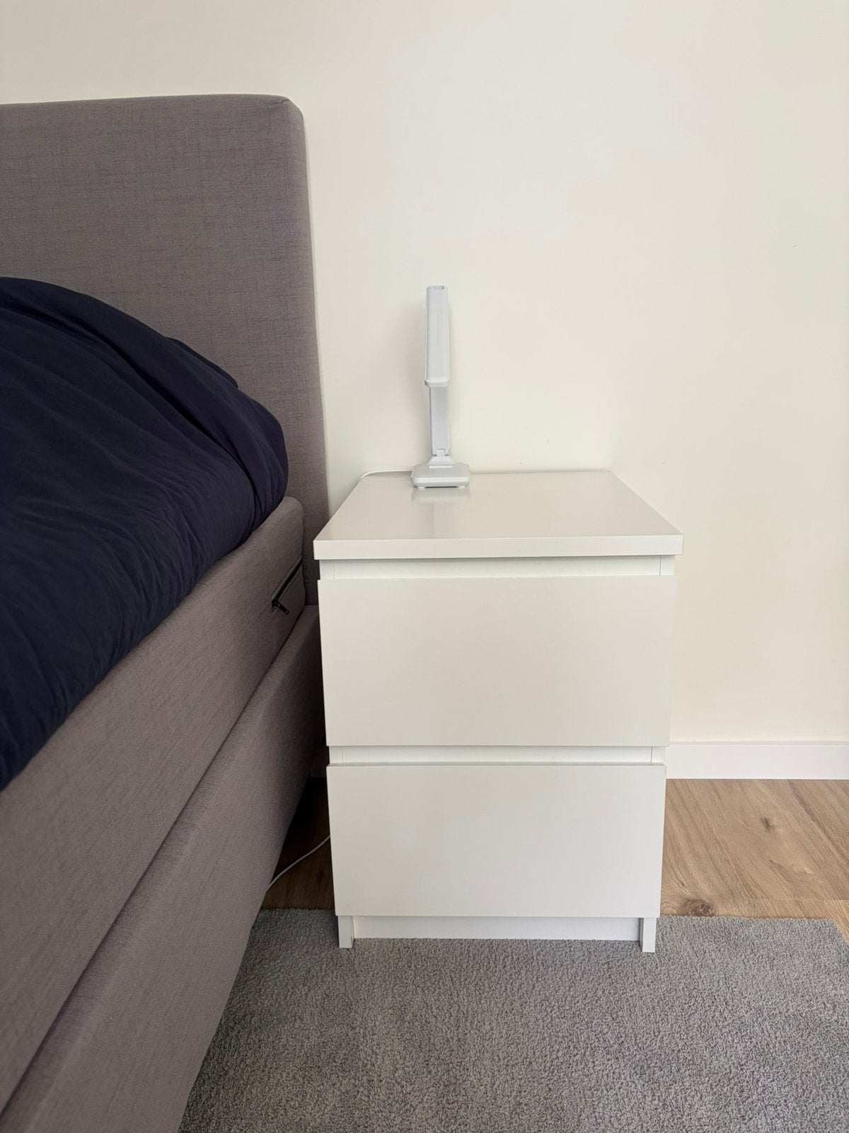 Malm nachtkastje, Ophalen, Gebruikt, Minder dan 45 cm, 55 tot 70 cm