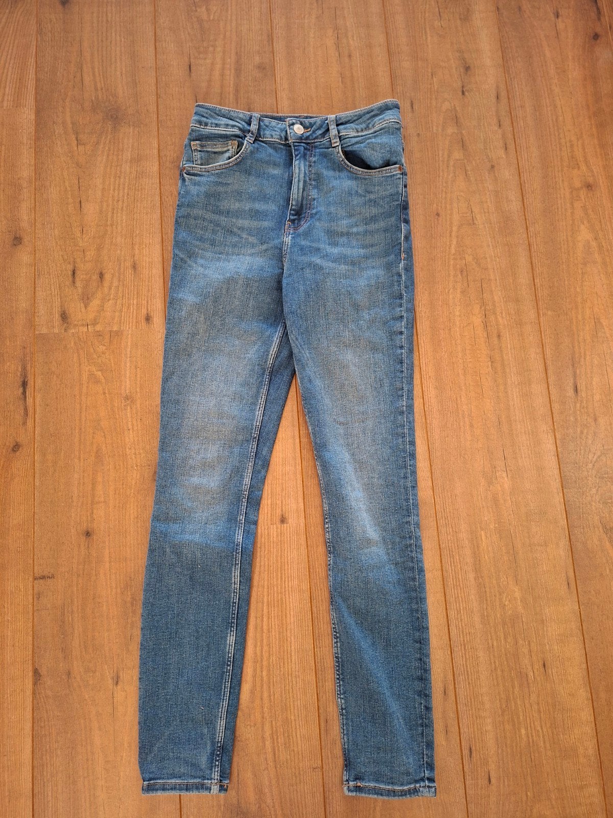 Mooie Zara spijkerbroek - Maat 36, Kleding | Dames, Spijkerbroeken en Jeans, Blauw, Zara, Ophalen of Verzenden, W28 - W29 (confectie 36)