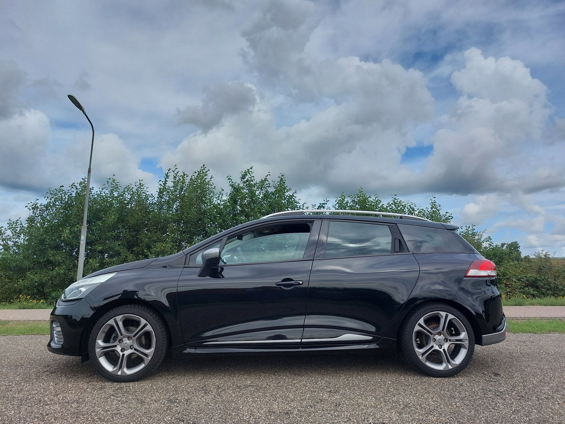 Renault Clio Estate 1.2 GT AUTOMAAT!, Auto's, Euro 5, Gebruikt, 4 cilinders, Zwart