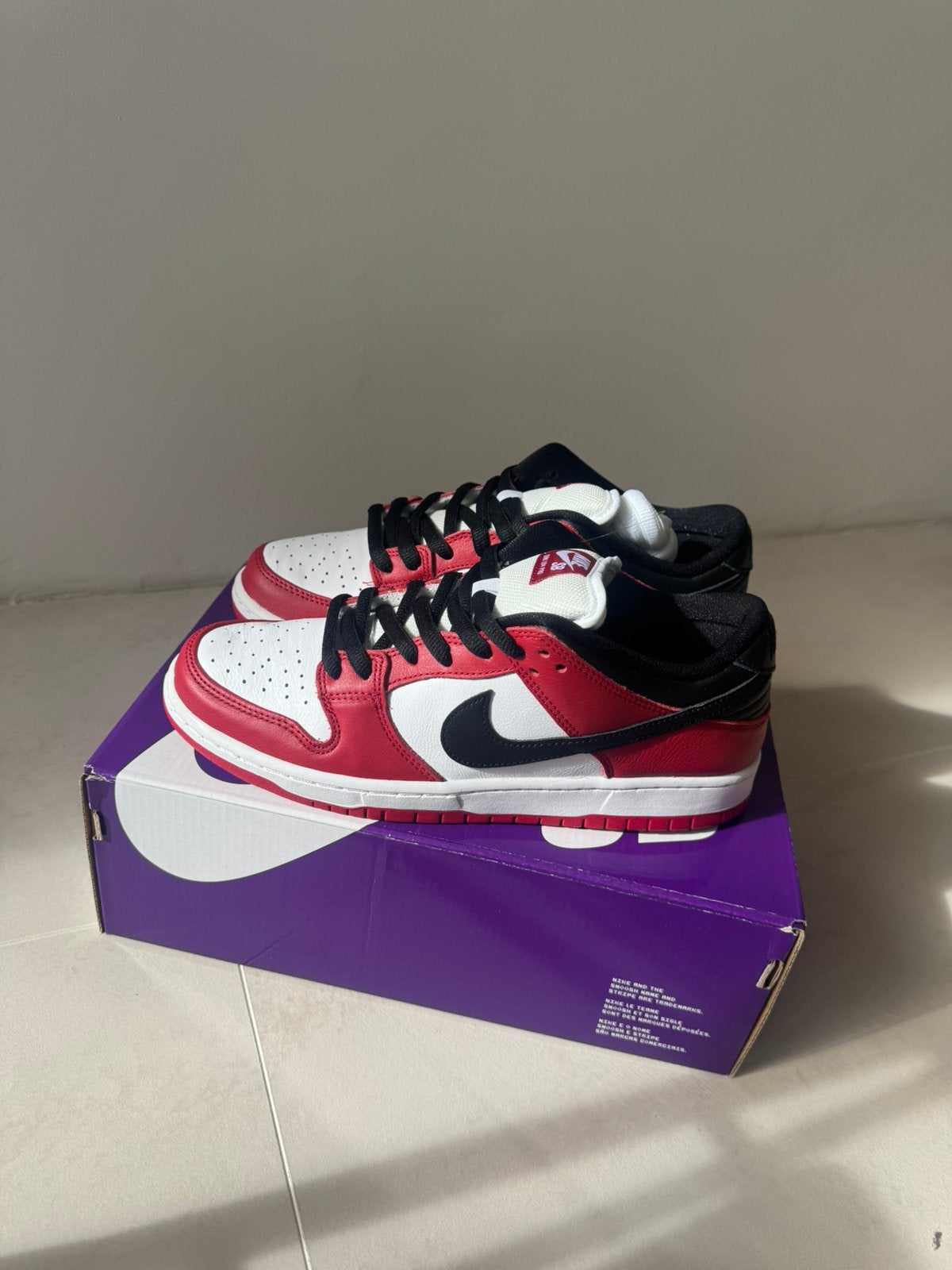Nike SB Dunk Low Pro J-Pack 'Chicago'  maat 42,5, Ophalen, Nieuw, Jongetje of Meisje, Schoentjes