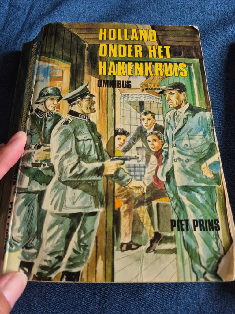 Piet Prins: Holland Onder Het Hakenkruis & Vier vrienden, Boeken, Verzenden, Gelezen, Piet Prins, Fictie algemeen