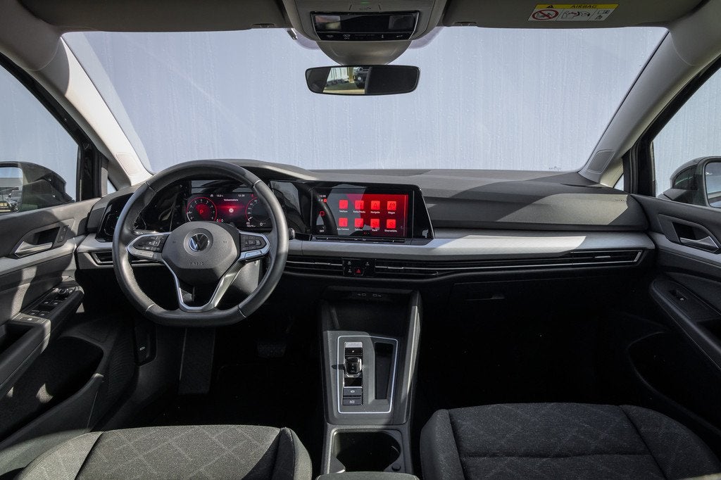 Volkswagen Golf 1.0 115PK eTSI Life Bns Adaptive Cruise | Ca, Auto's, Gebruikt, Euro 6, Bedrijf, 650 kg