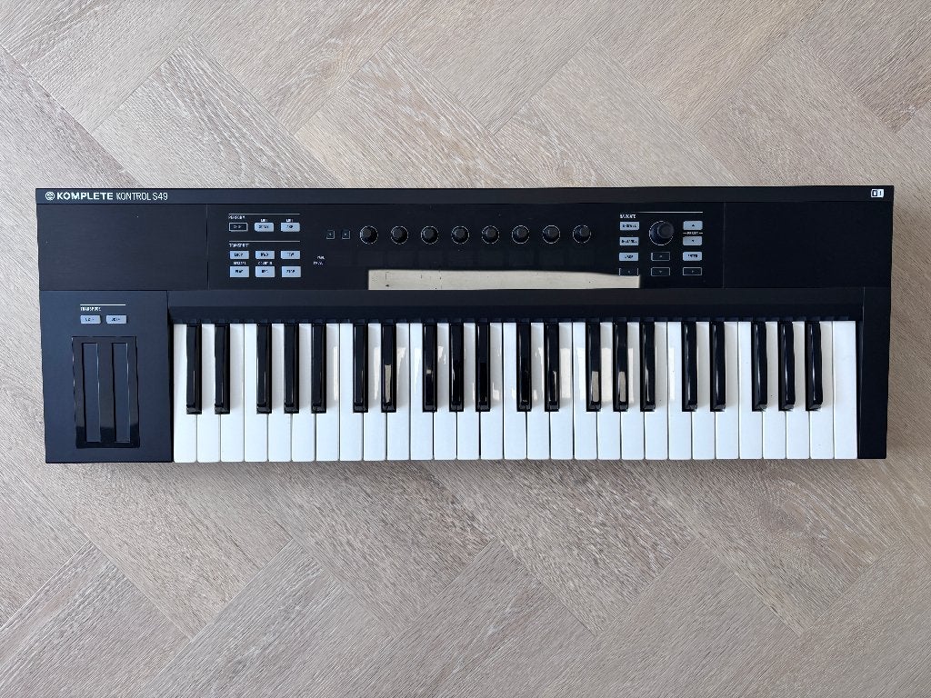 Native Instruments Komplete Kontrol S49 (MK1), Muziek en Instrumenten, Midi-apparatuur, Ophalen, Gebruikt