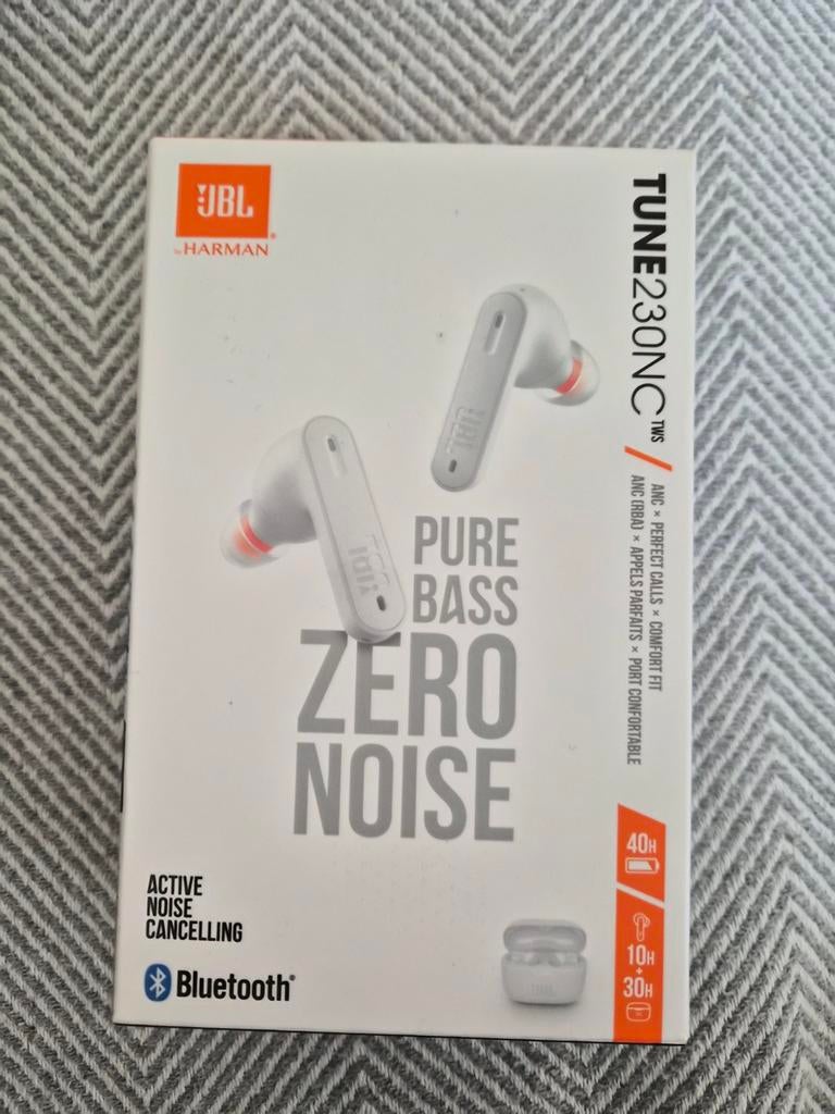 JBL Tune 230NC TWS Draadloze Oordopjes met Noise Cancelling, Ophalen of Verzenden, Zo goed als nieuw, Draadloos