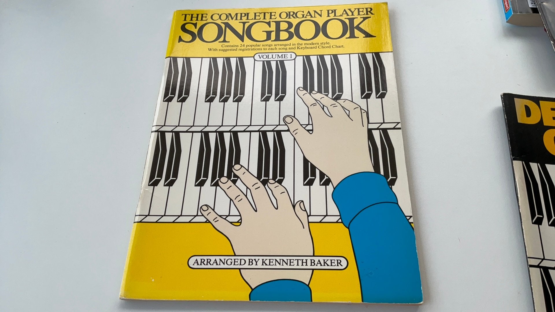 Orgelboek,Kenneth Baker the complete organ songbook vol. 1, Ophalen of Verzenden, Zo goed als nieuw, Artiest of Componist, Populair