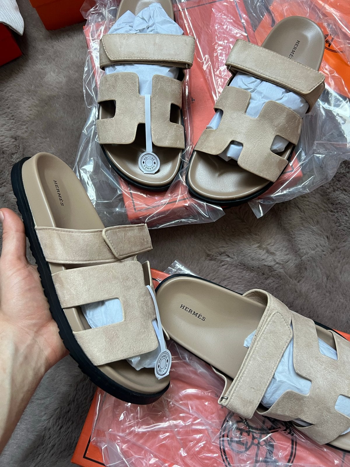 Hermes slippers heren, Kleding | Heren, Ophalen of Verzenden, Nieuw, Bruin, Slippers