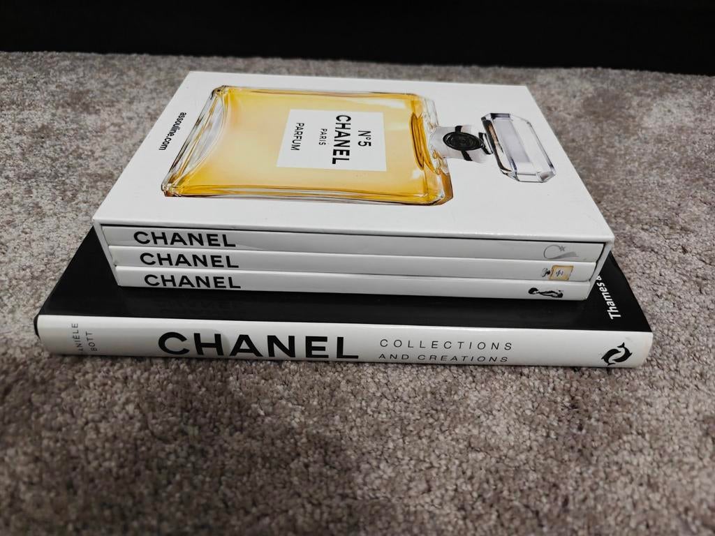 Set van 4 Chanel Tafelboeken - Mode & Collecties, Ophalen of Verzenden, Zo goed als nieuw, Mode algemeen, Diverse auteurs (o.a. Danièle Bott)
