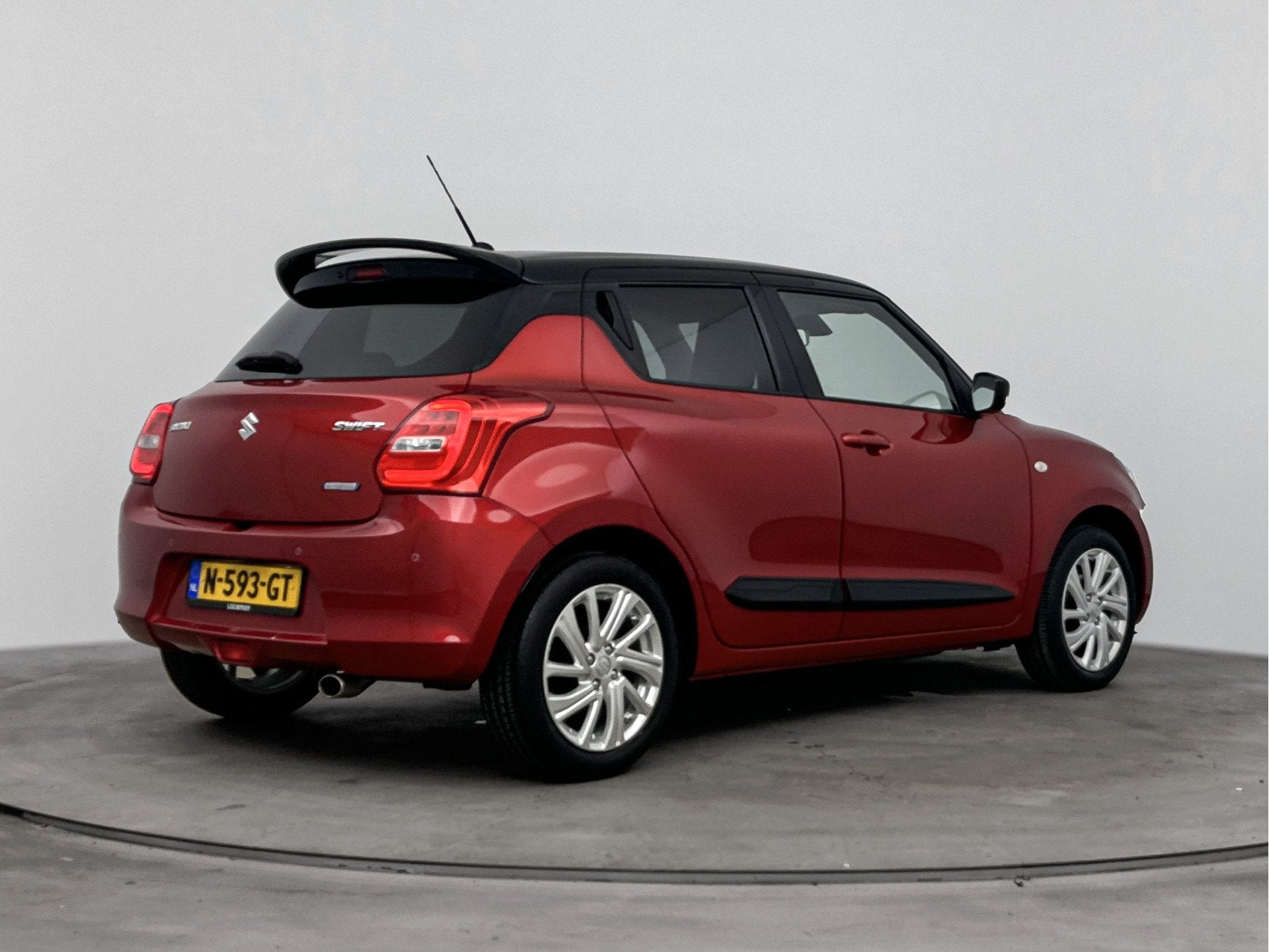 Suzuki Swift 1.2 Select Smart Hybrid | Parkeersensoren Achte, Auto's, Suzuki, Stof, Gebruikt, Euro 6, 4 cilinders