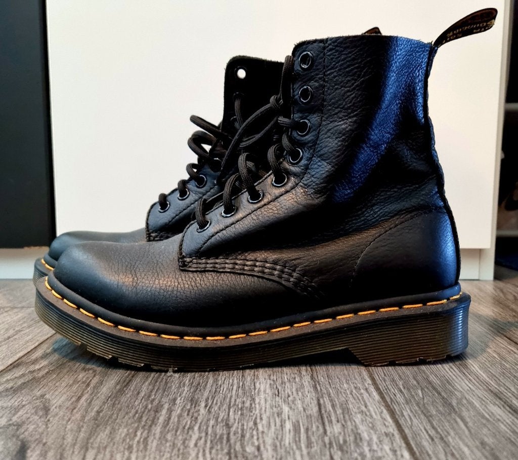 Veter boots | Dr. Martens | Maat 37, Zwart, Lage of Enkellaarzen, Ophalen of Verzenden, Dr. Martens
