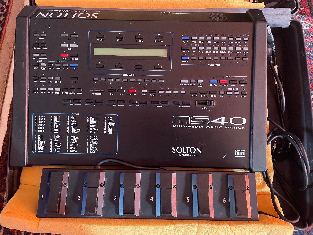 Solton Ketron MS40 + footcontroller, Ophalen, Gebruikt, Overige merken