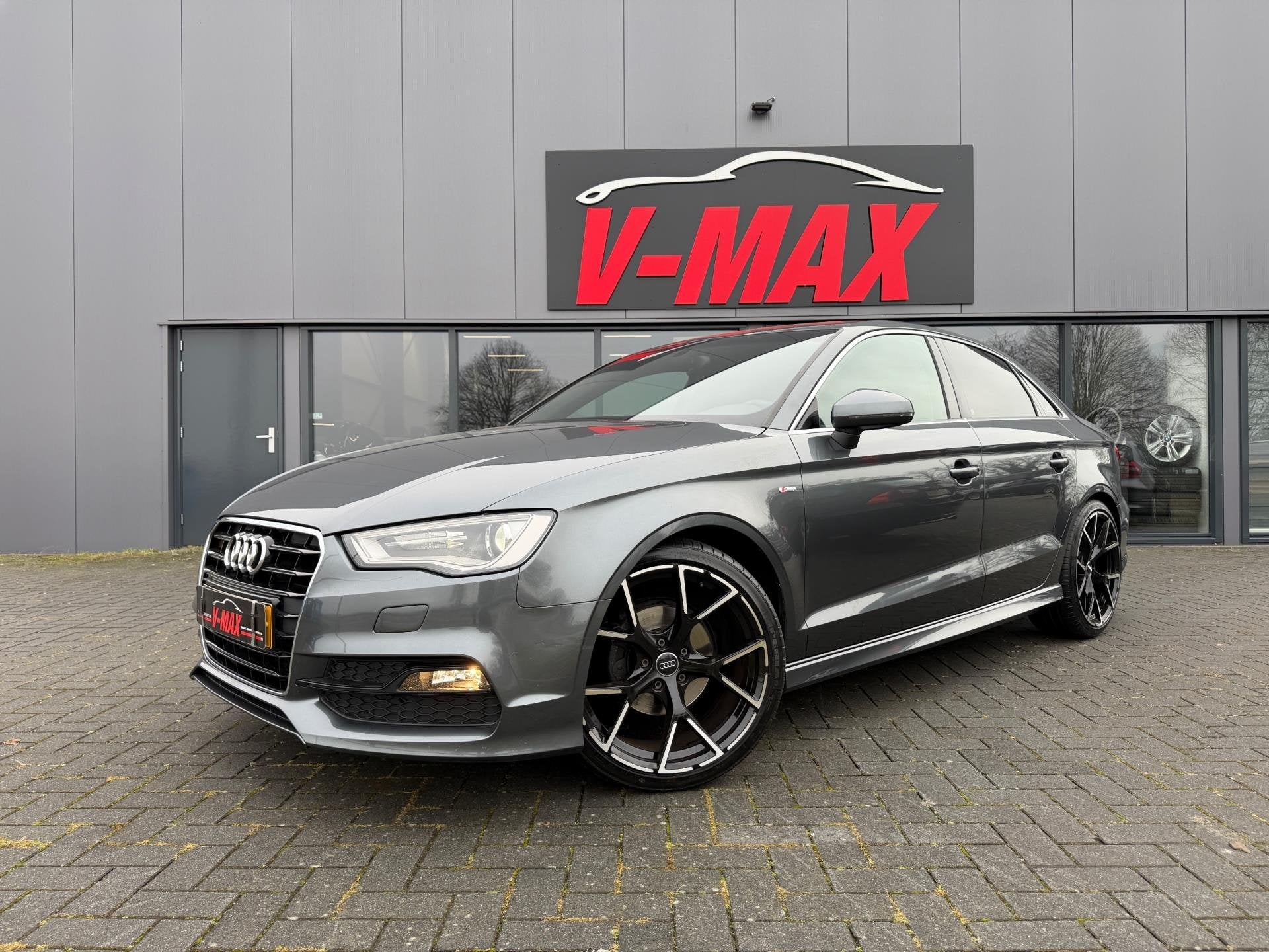 Audi A3 LIMOUSINE 1.4 TFSI 3X S-Line Carplay LED Stoelverw., Auto's, Audi, 125 pk, Gebruikt, 4 cilinders, Leder en Stof