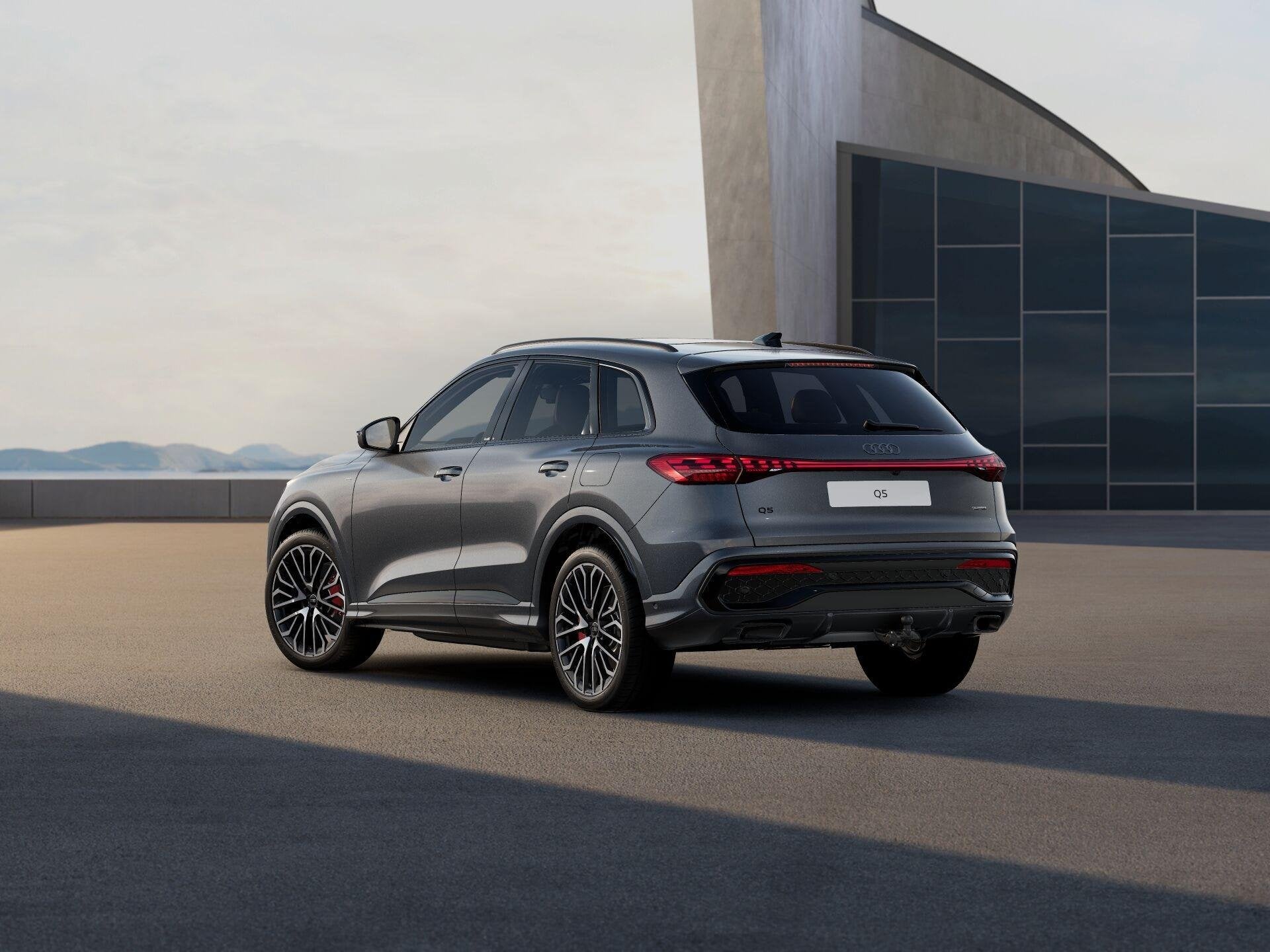 Audi Q5 2.0 e-hybrid 367pk quattro S edition Competition | P, Auto's, Audi, Automaat, 12 maanden, Stof, 150 min