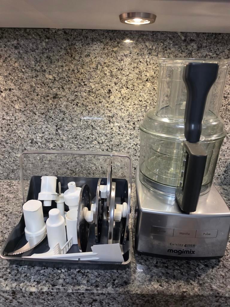 Magimix Cuisine 4200XL Foodprocessor - Topstaat!, 3 tot 4 liter, Ophalen of Verzenden, Zo goed als nieuw, 3 snelheden of meer
