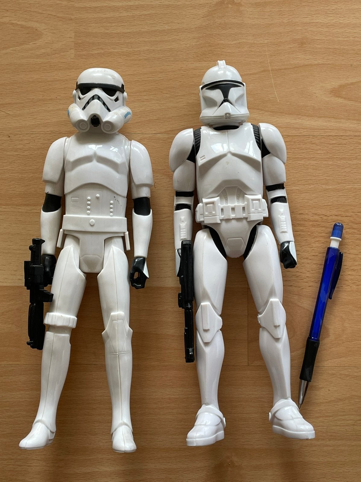 Disney Hasbro Stormtrooper Clonetrooper 12 icnh, Ophalen of Verzenden, Gebruikt, Actiefiguurtje