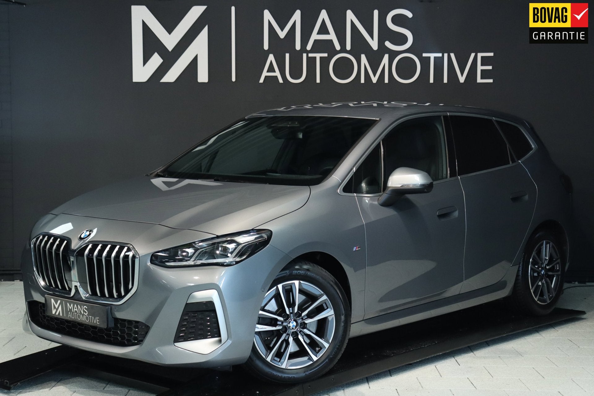 BMW 2-serie Active Tourer 223i xDrive M Sport / HK / MEMORY, Auto's, Automaat, Gebruikt, Zwart, 4 cilinders