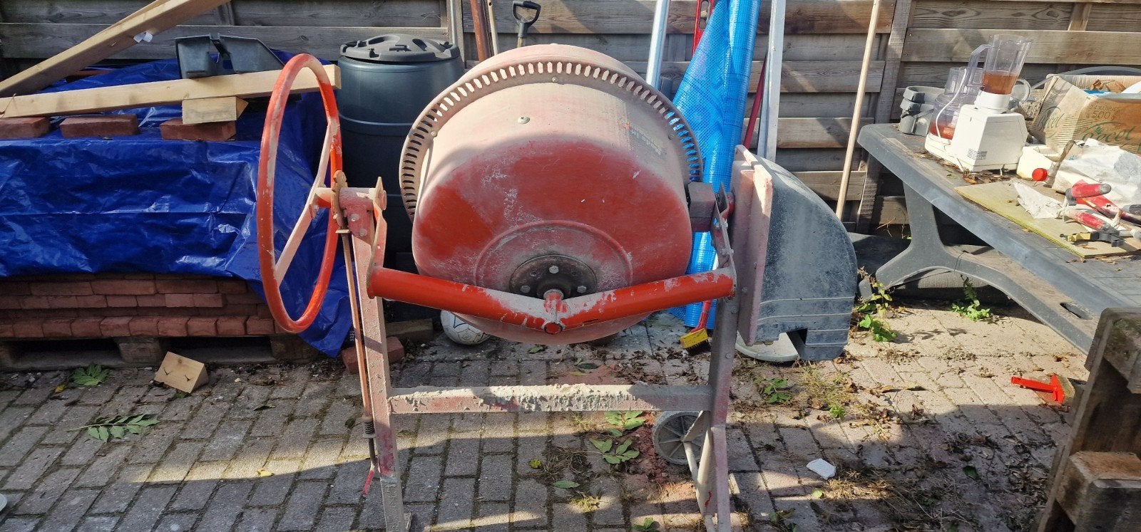 Betonmolen - Gebruikt maar functioneel, Doe-het-zelf en Verbouw, Ophalen, Gebruikt