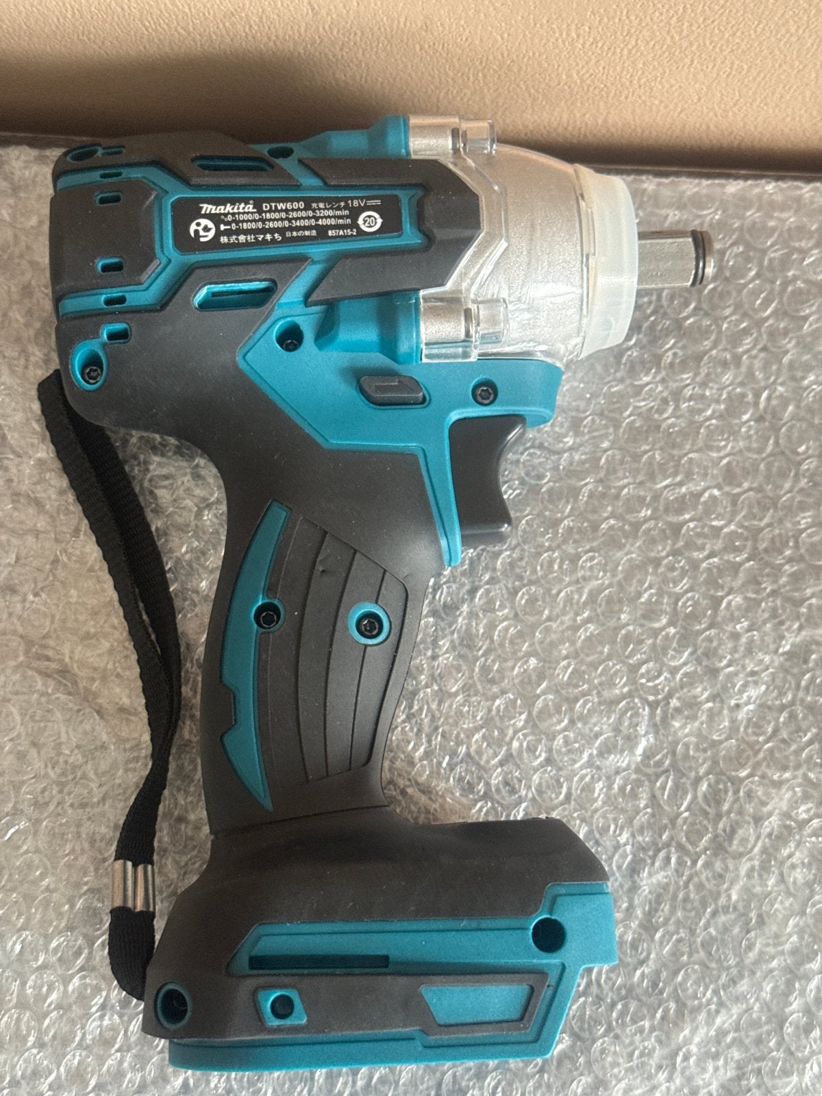 Makita DTW600 Accu Slagmoersleutel 18V, Doe-het-zelf en Verbouw, Gereedschap | Boormachines, 600 watt of meer, Variabele snelheid