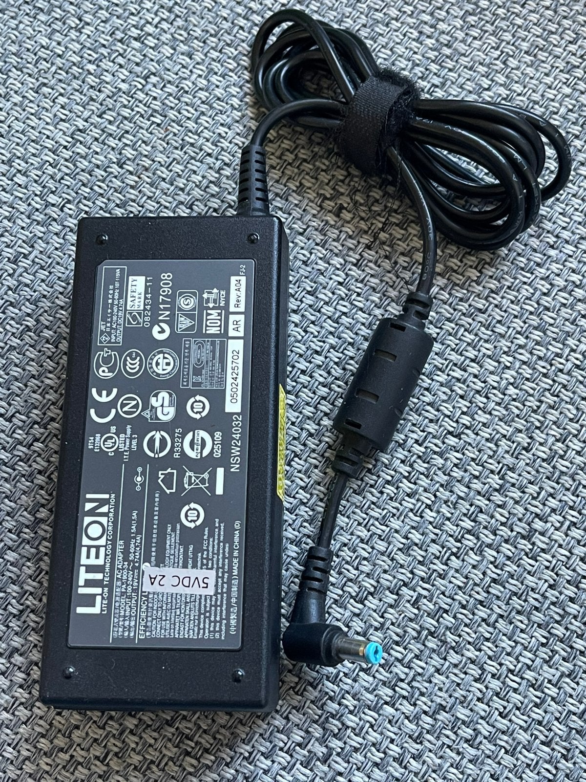 LiteOn Acer/Packard Bell adapter 90W + Netsnoer (42), Ophalen of Verzenden, Zo goed als nieuw