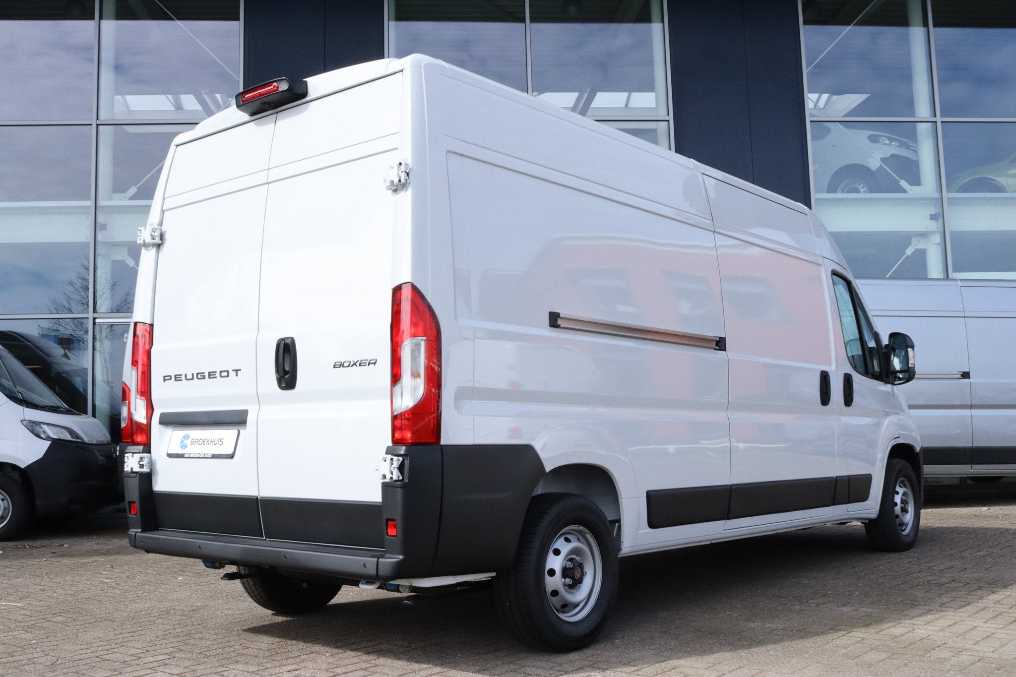 Peugeot Boxer 2.2 BlueHDi 140 S&S L3H2 3.5t, Auto's, Dealer onderhouden, Gebruikt, Euro 6, 4 cilinders