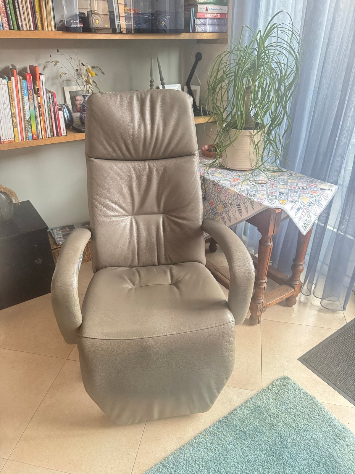 Comfortabele relaxstoel met verstelbare rugleuning, Ophalen, Gebruikt, Overige kleuren, Leer
