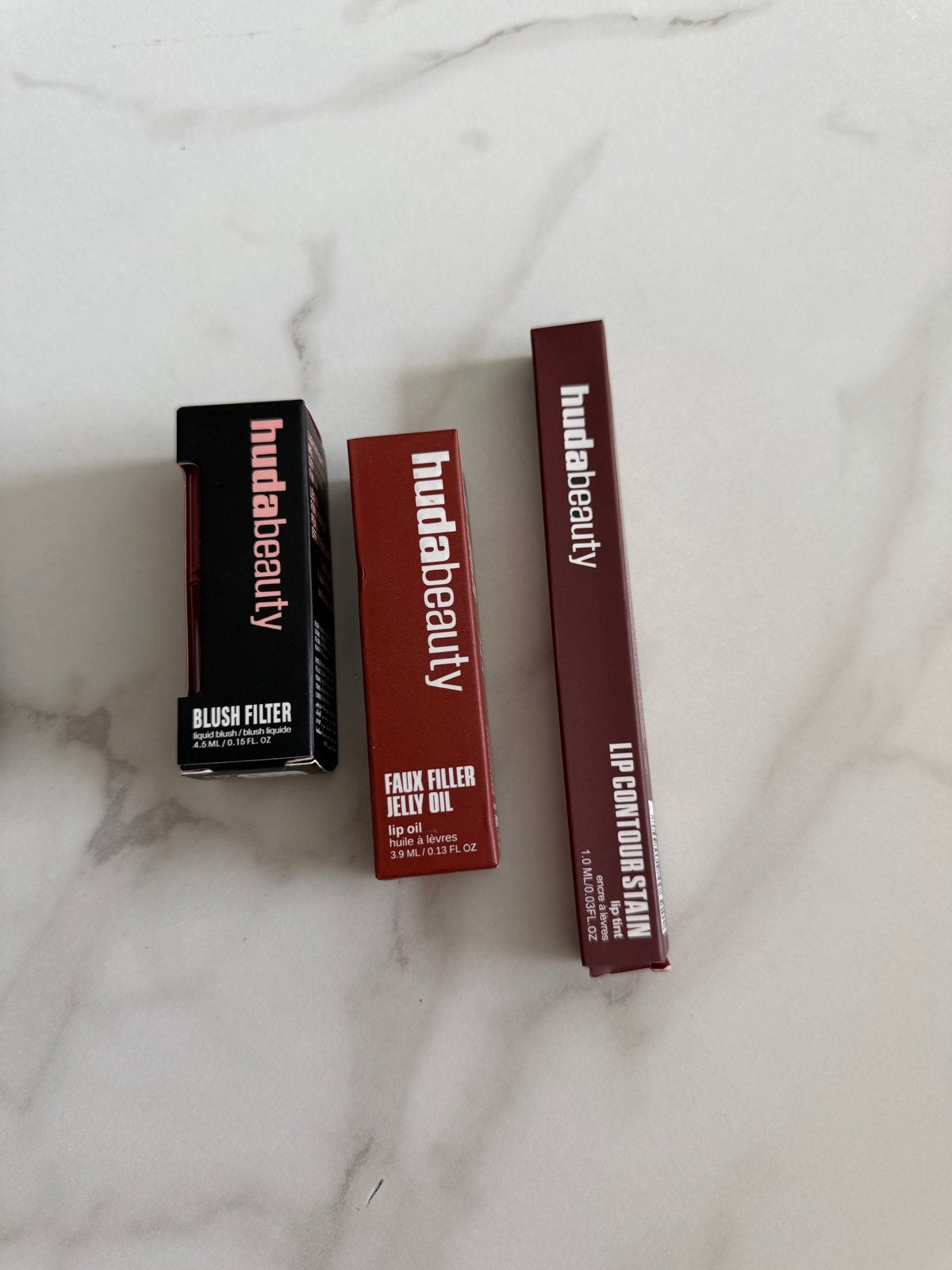 Huda Beauty Make-up Set: Blush, Lipolie & Lip Contour, Sieraden, Tassen en Uiterlijk, Uiterlijk | Cosmetica en Make-up, Lippen