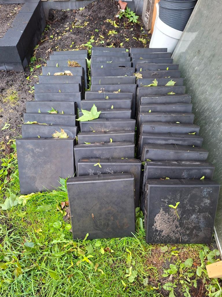 42 rubbertegels te koop, Tuin en Terras, Tegels en Klinkers, Ophalen, Beton, Terrastegels