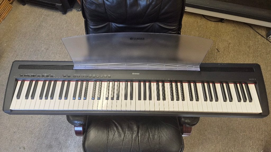 Yamaha P-95B Digitale Piano met 88 Gewogen Toetsen, Ophalen, 88 toetsen, Yamaha, Zo goed als nieuw