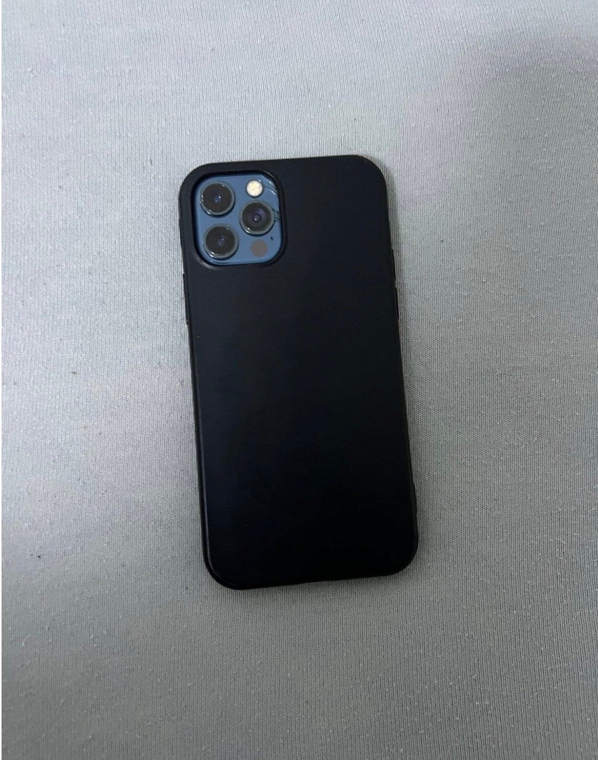 iPhone 12 Pro - Goede staat, barst achterkant, incl. hoesje, Telecommunicatie, Ophalen of Verzenden, Gebruikt, IPhone 12 Pro