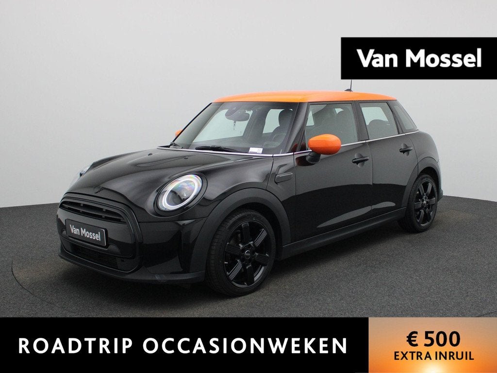MINI 5-Deurs 1.5 Cooper Classic Automaat | Apple/Android Pla, Auto's, 12 maanden, 136 pk, Gebruikt, Leder en Stof