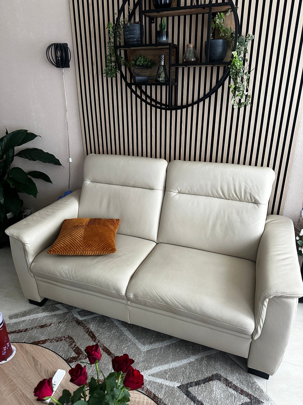 Te koop creme leren 2 zitter, Ophalen, Minder dan 75 cm, 150 tot 200 cm, Tweepersoons