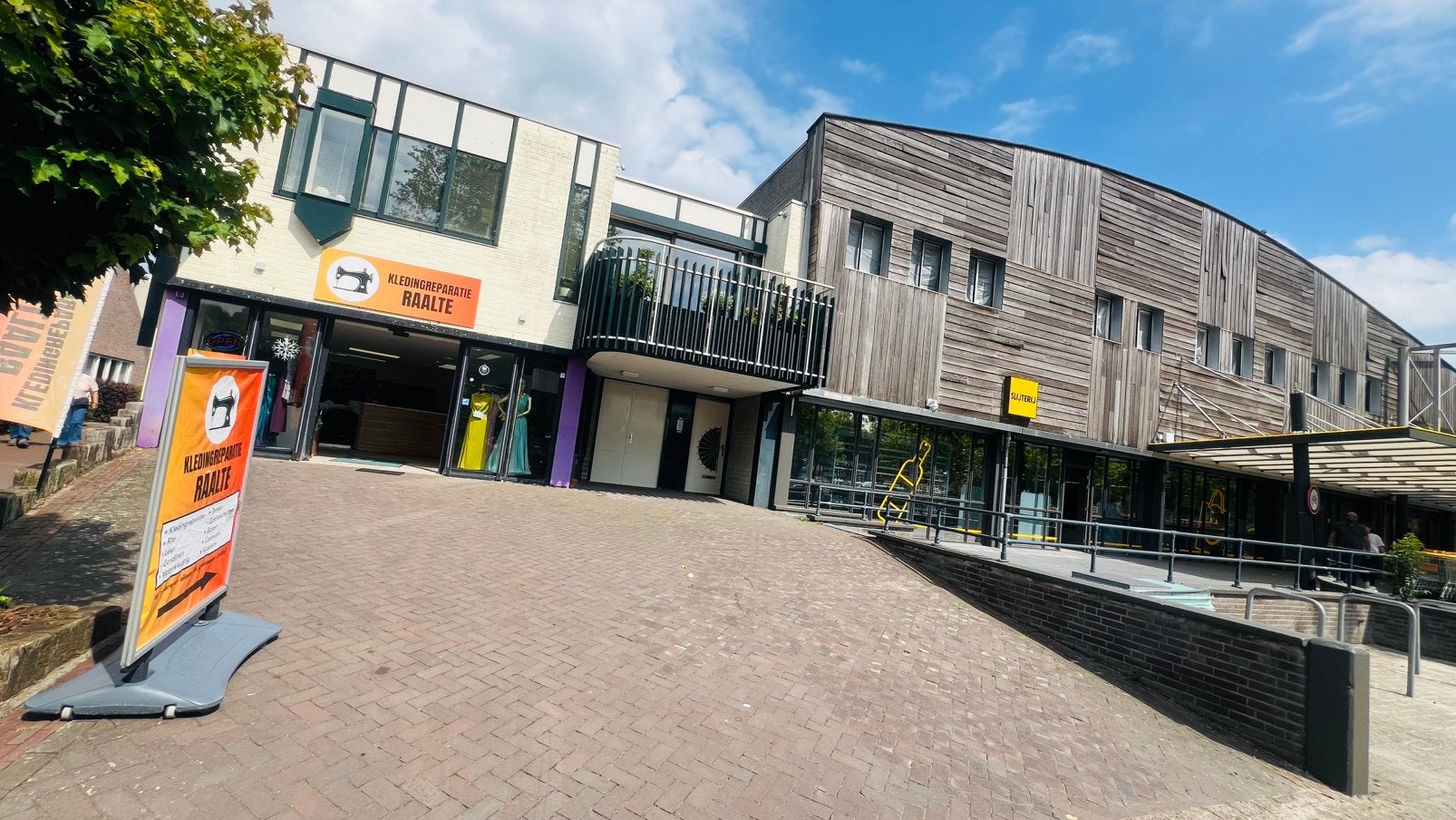 TER OVERNAME winkel in Raalte, Ophalen