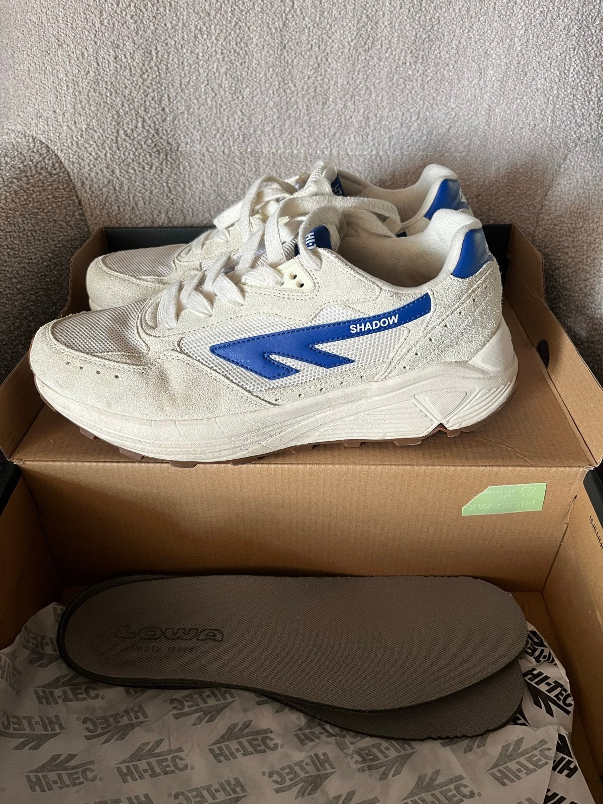 Hi-Tec HTS Shadow RGS Sneakers - Wit/Blauw, Kleding | Dames, Schoenen, Ophalen of Verzenden, Zo goed als nieuw, Wit, Sneakers of Gympen
