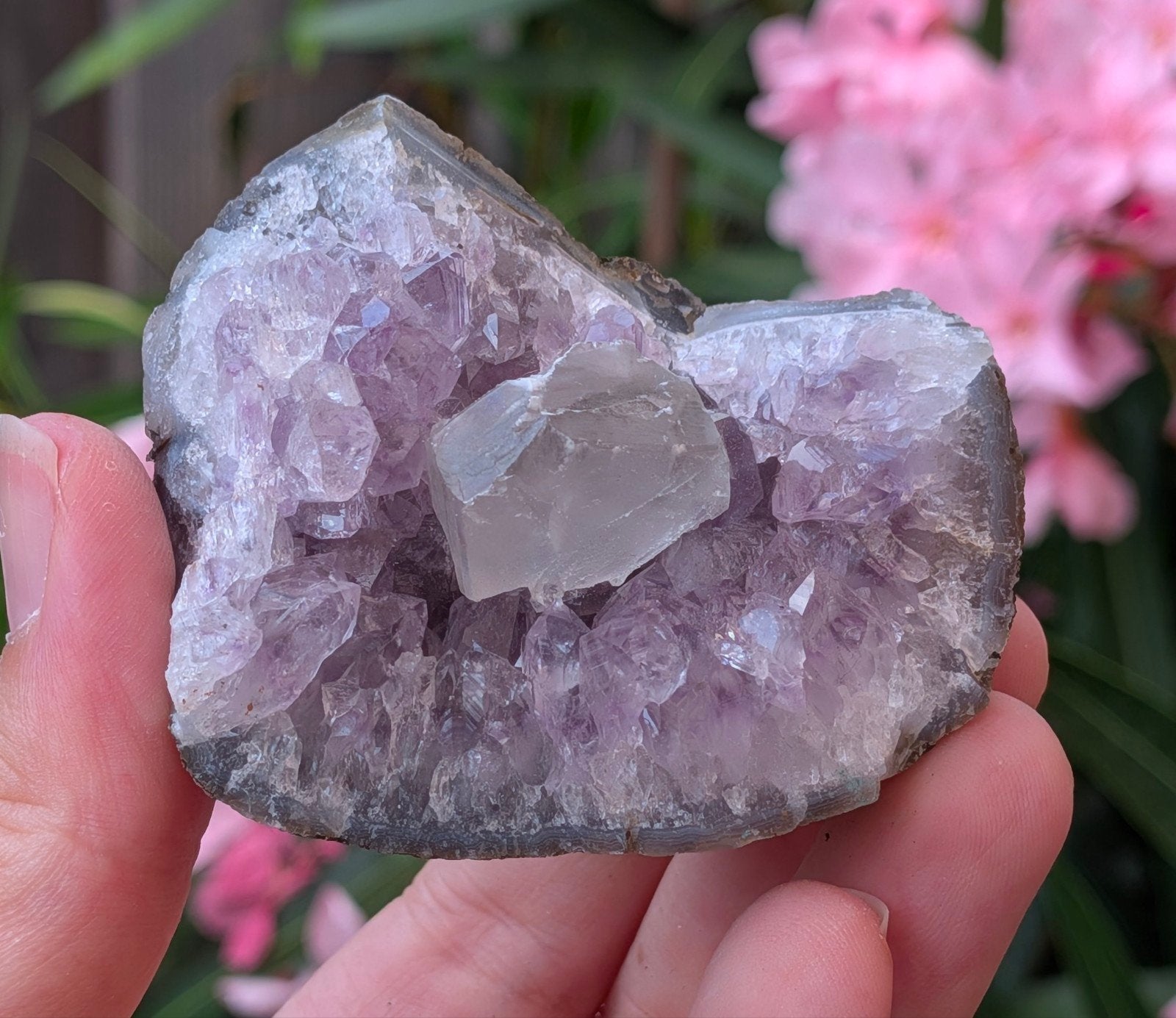 Amethist met calciet, Ophalen of Verzenden
