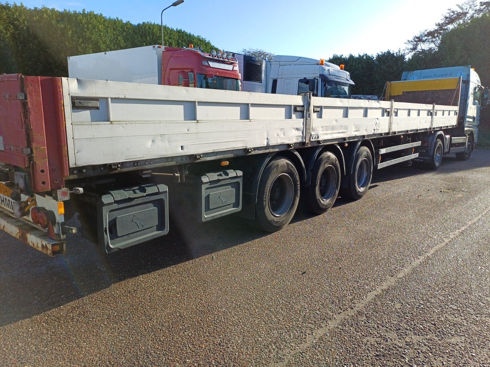 4 open / flat trailers, Bedrijf, Te koop