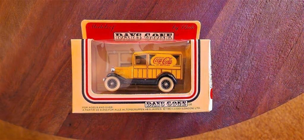 Lledo Days Gone Coca Cola Delivery truck, Ophalen of Verzenden, Nieuw, Overige typen