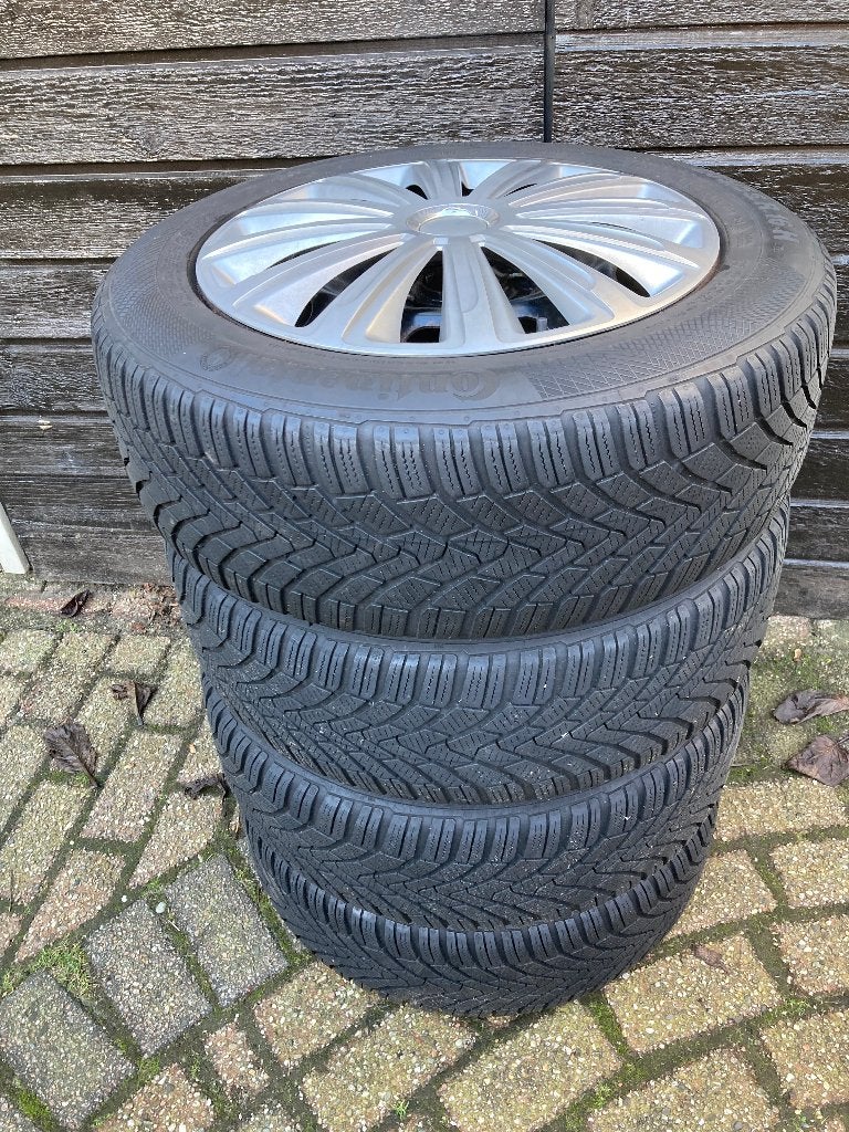 Winterbanden met velg o.a VW Golf 2 x 7,0 mm en 2 x 5,2 mm, Ophalen, Gebruikt, 16 inch, Banden en Velgen