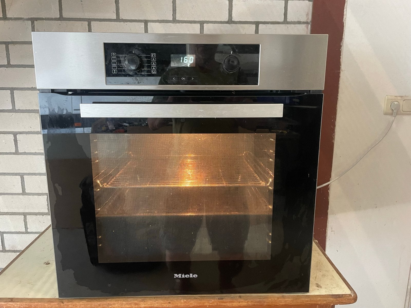 Miele H2265-1B Inbouw Heteluchtoven - Zo goed als nieuw, Witgoed en Apparatuur, Ovens, Ophalen, Hete lucht, Inbouw, 55 tot 60 cm