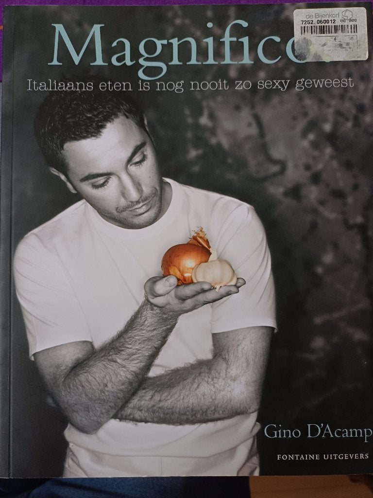 Gino D'Acampo Magnifico kook boek, Boeken, Ophalen of Verzenden, Gelezen, Gino D'Acampo, Italië