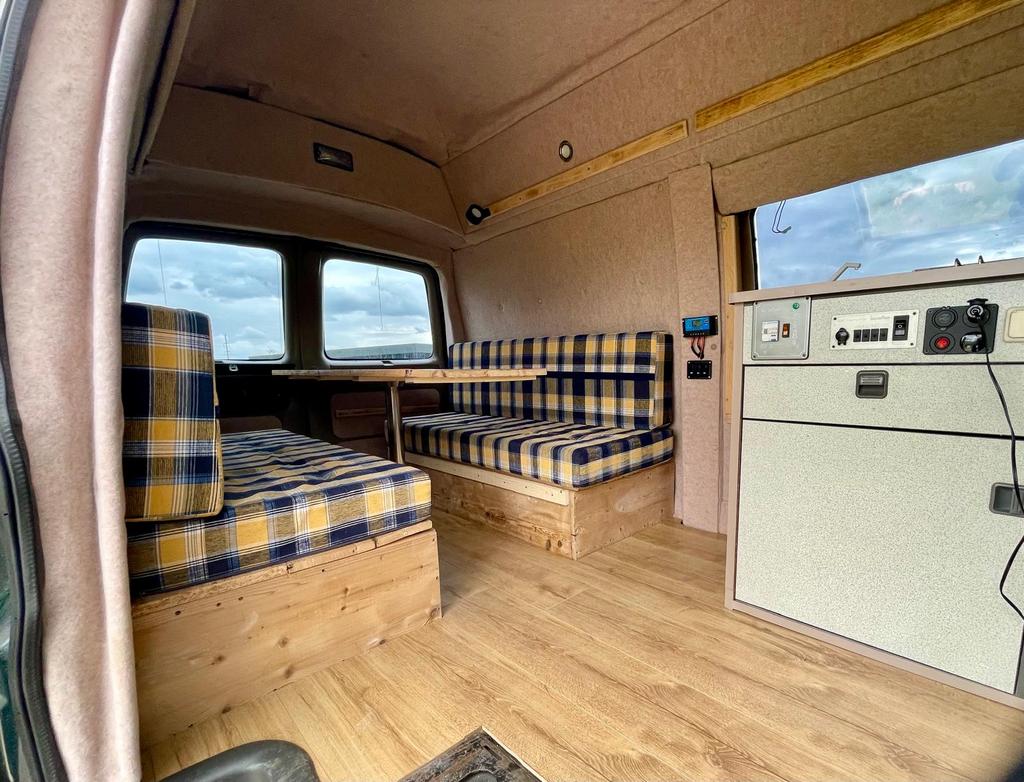 Chevrolet Globmaster diesel  aantoonbaar weinig km, Caravans en Kamperen, Campers, Chemisch toilet, Dakluik, Tot en met 2, Diesel