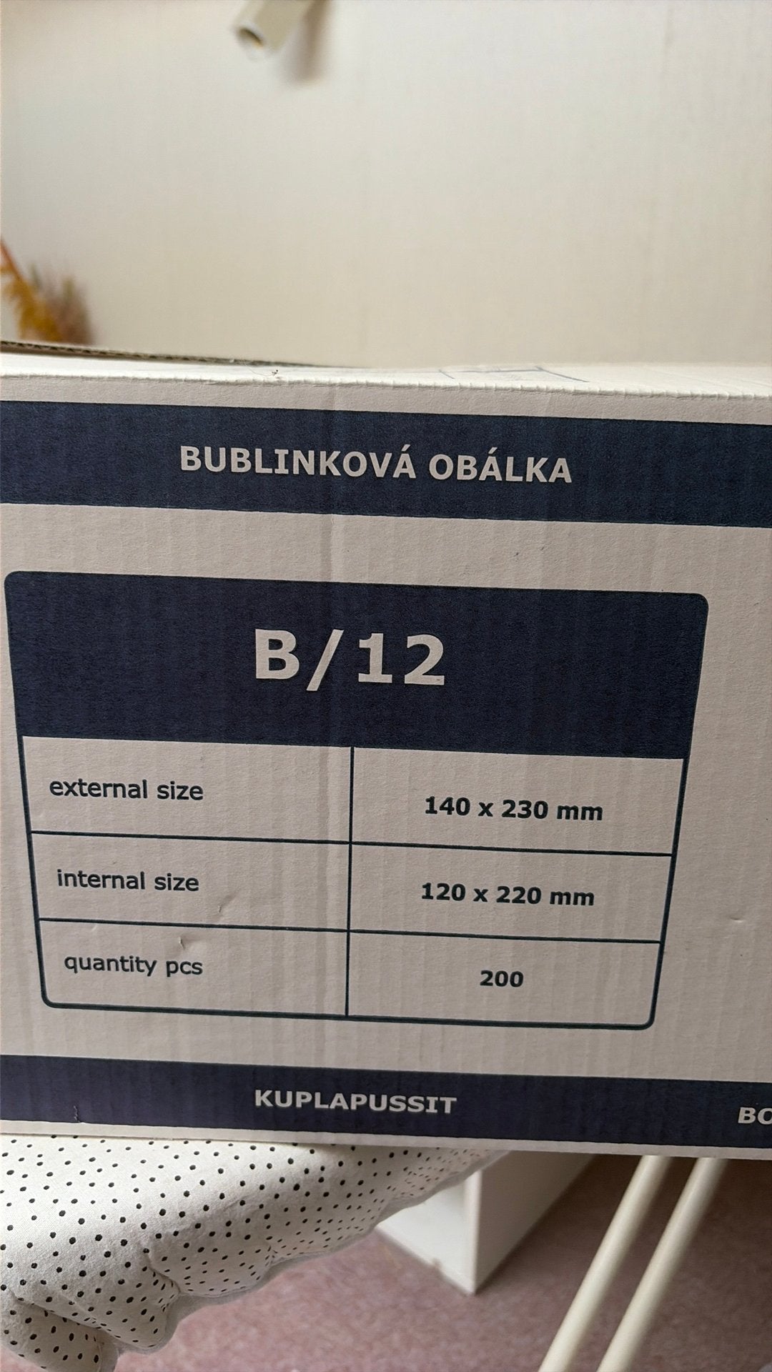 Enveloppen met bubbel plastic b/12, Diversen, Ophalen of Verzenden, Zo goed als nieuw