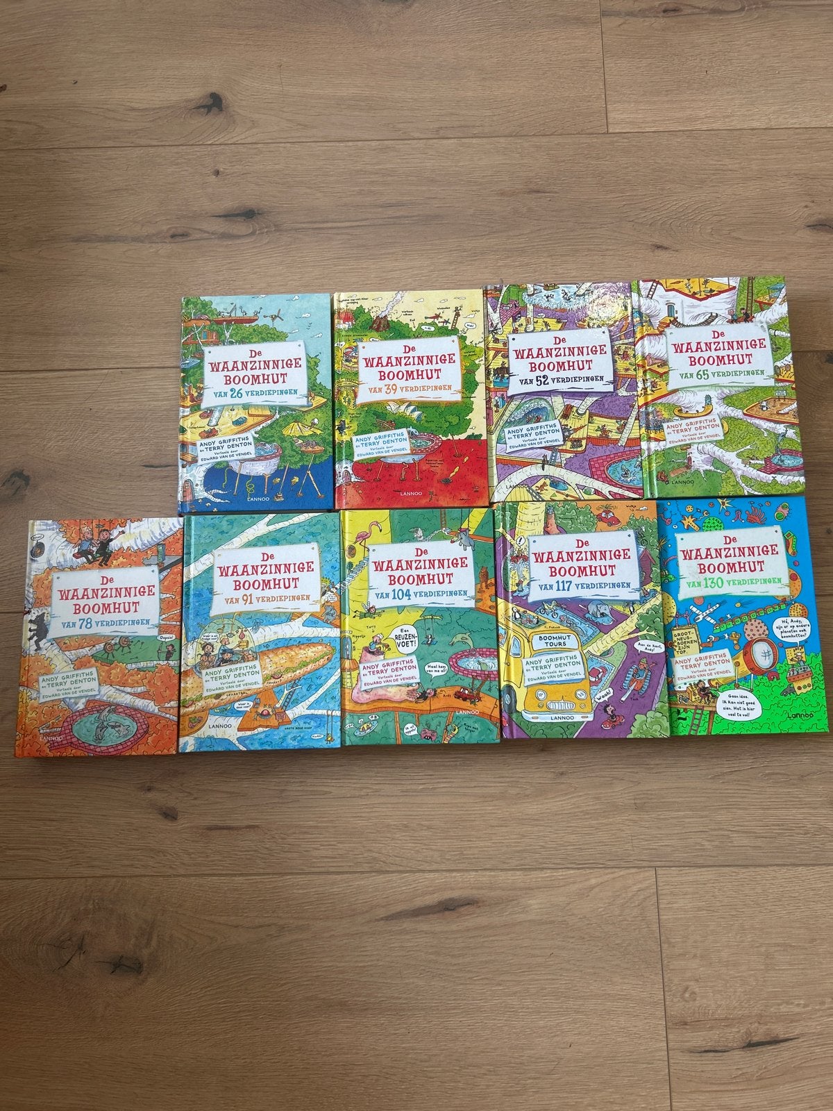 De Waanzinnige Boomhut - 9 luxe hardcover edities, Boeken, Ophalen of Verzenden, Zo goed als nieuw, Fictie