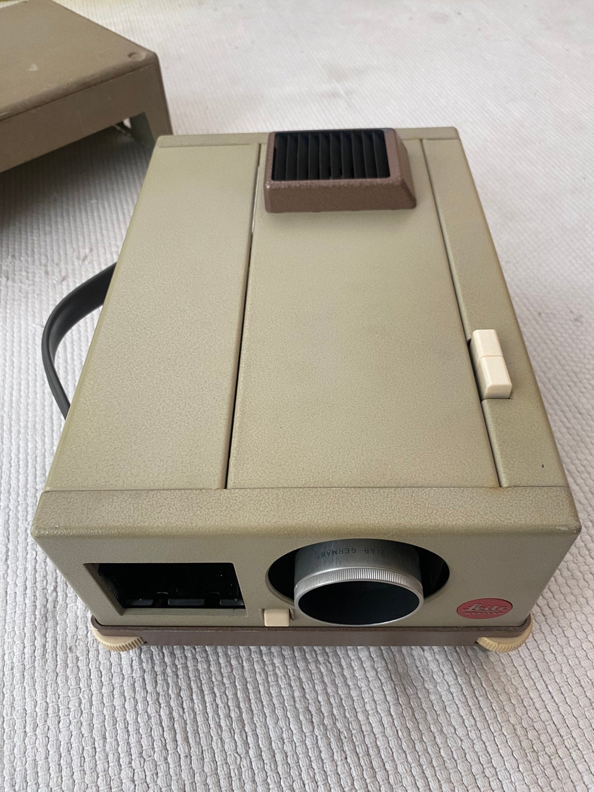 Leitz Wetzlar dia projector, Ophalen, Gebruikt