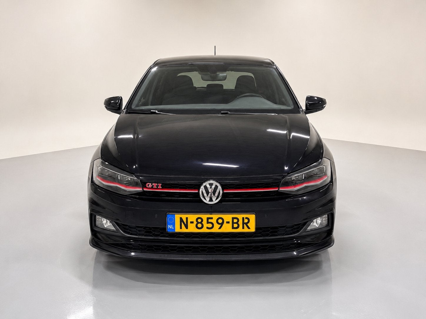 Volkswagen Polo 2.0 TSI 200pk 6-DSG 2018 Zwart, Auto's, Zwart, 4 cilinders, 1984 cc, Leder en Stof