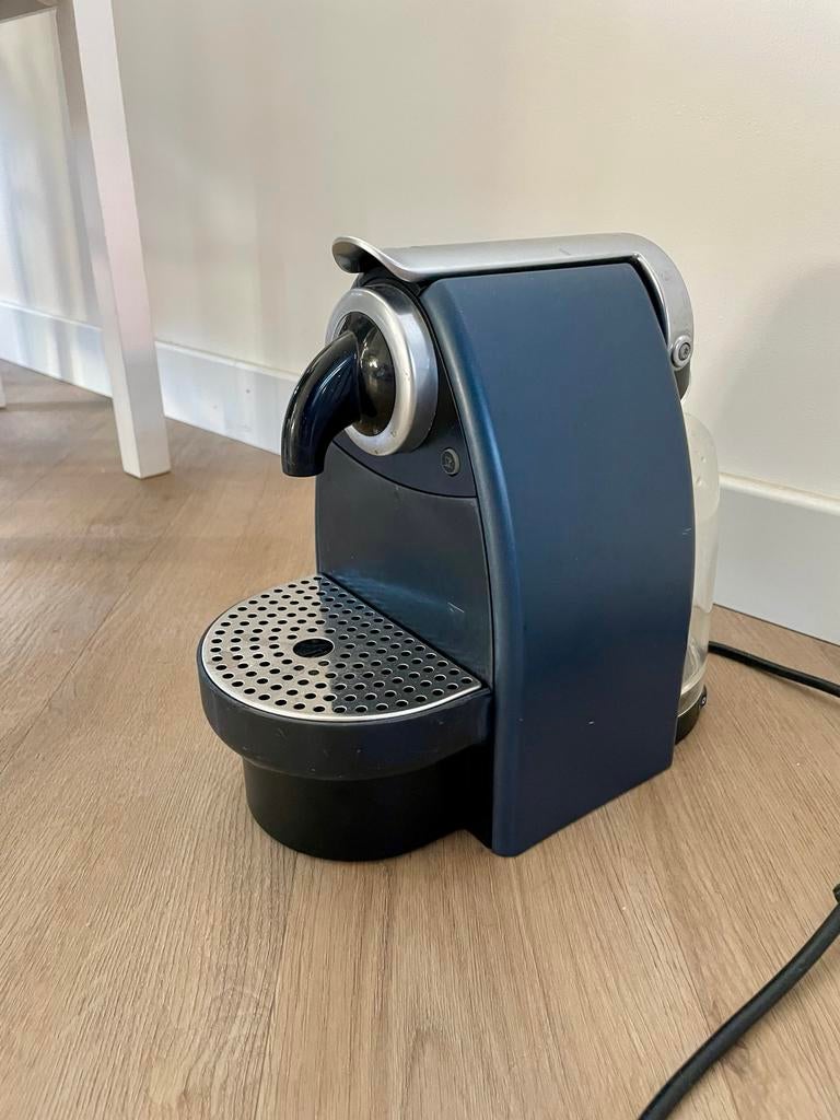 Krups Nespresso, Gebruikt, Espresso apparaat, Ophalen of Verzenden, 1 kopje