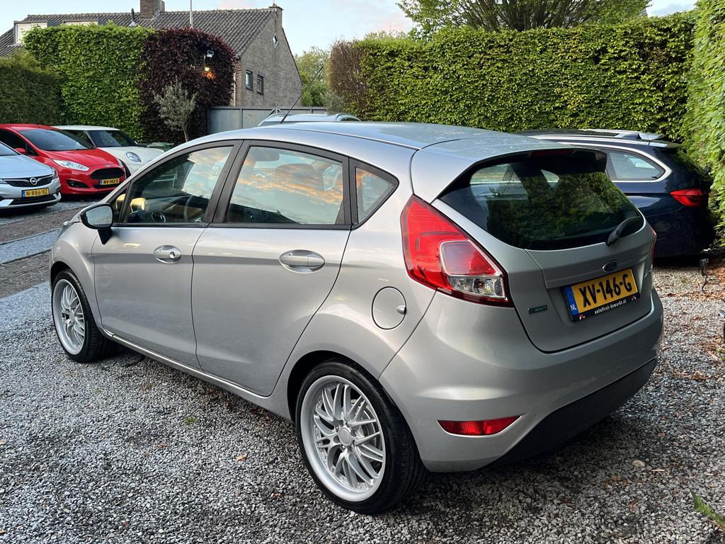 Ford Fiesta 1.0 EcoBoost Titanium 100PK 5D 12-2014 AIRCO NAV, Auto's, Voorwielaandrijving, Euro 6, 23 km/l, Bedrijf