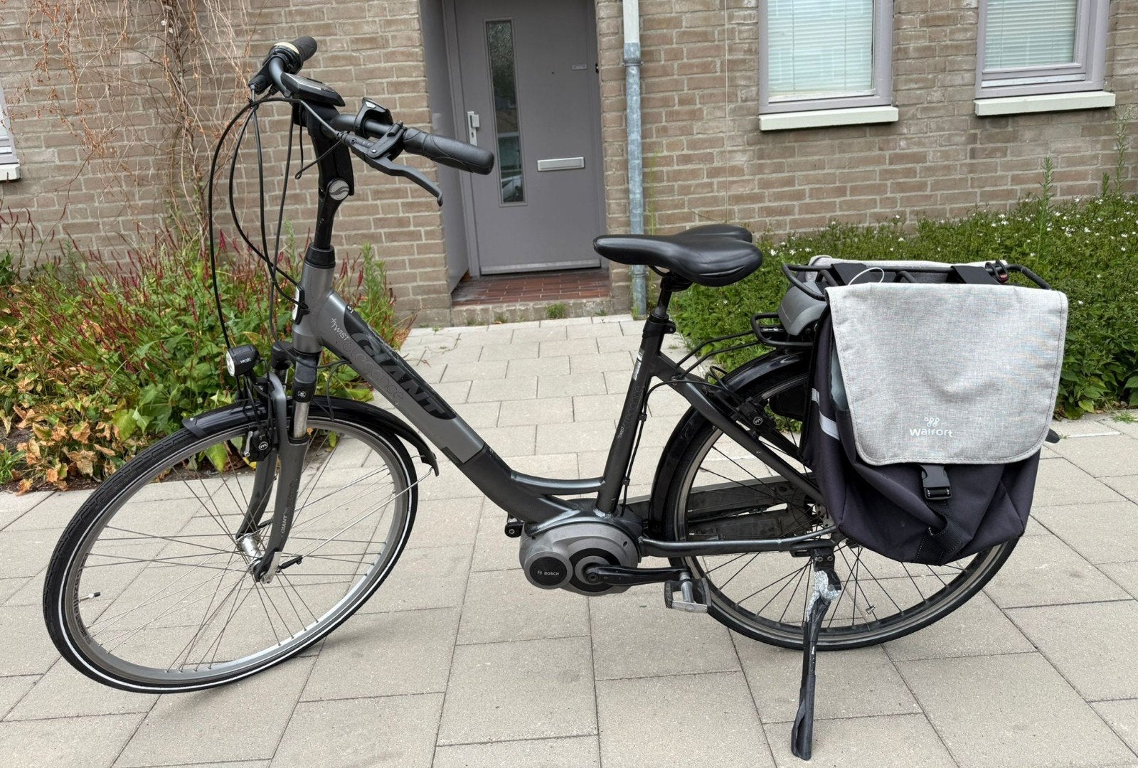 Elektrische fiets GIANT, Ophalen, Zo goed als nieuw, 50 km per accu of meer, Giant