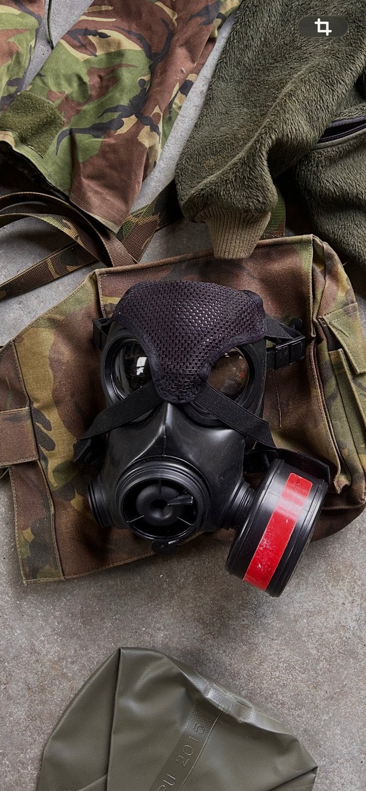 Nbc masker in goede staat leger gasmasker, Verzamelen, Militaria | Algemeen, Ophalen of Verzenden, Landmacht, Nederland