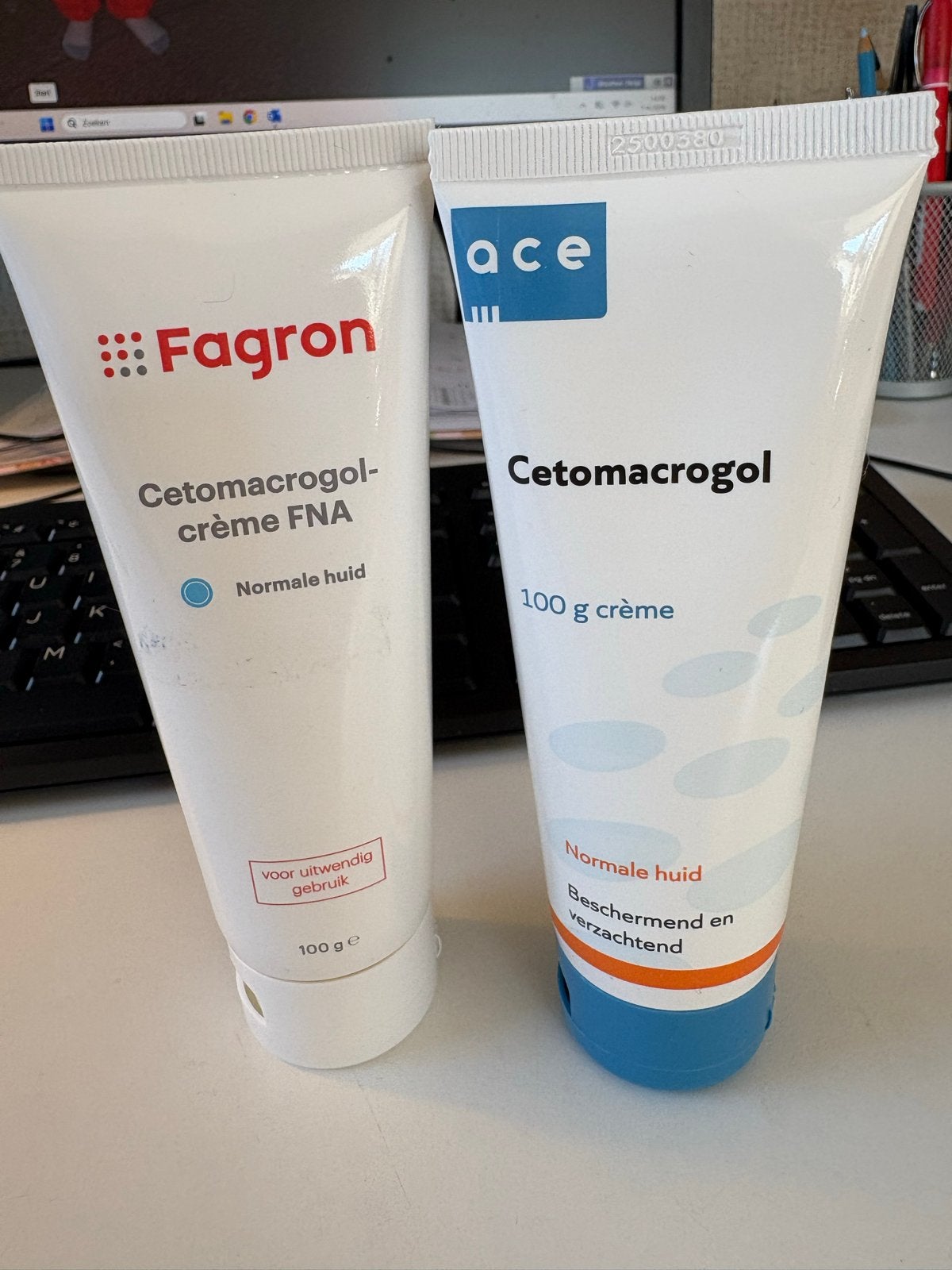 Nieuwe Cetomacrogolcrème FNA en Cetomacrogol crème (2x100g), Ophalen of Verzenden, Nieuw, Bodylotion, Crème of Olie