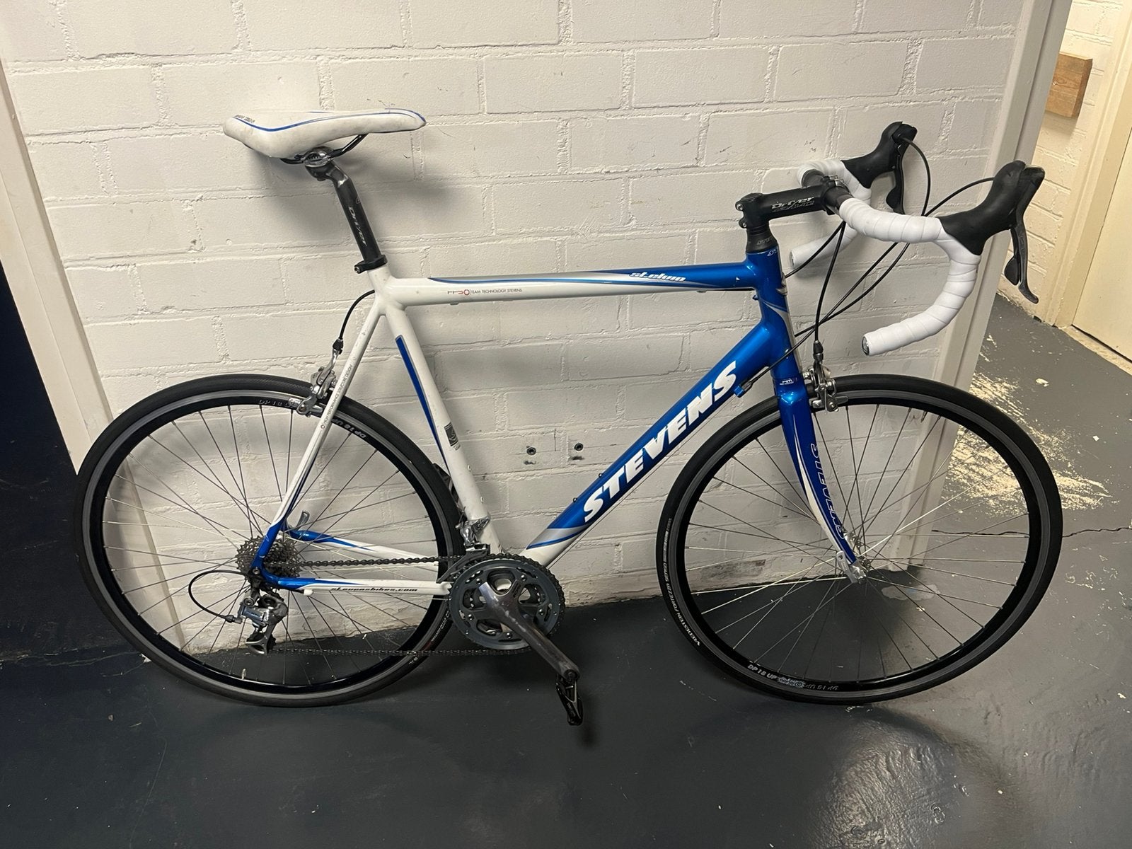 Stevens Stelvio, 28 inch, Gebruikt, Velgrem, 57 tot 61 cm