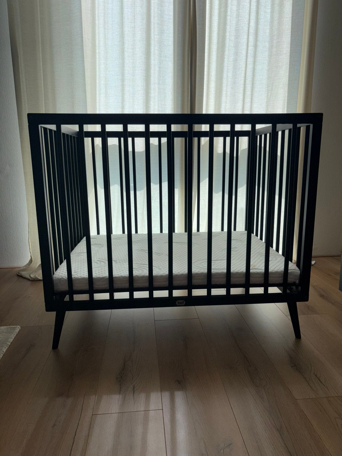TWF box Nina + gratis matras, Kinderen en Baby's, Boxen, Ophalen, Zo goed als nieuw